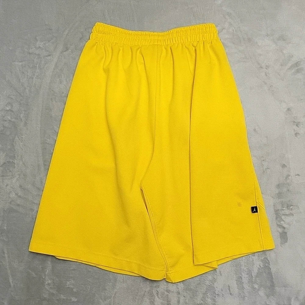 Jordan Basketball Shorts Mens Medium Yellow Athletic Mesh Gym Training